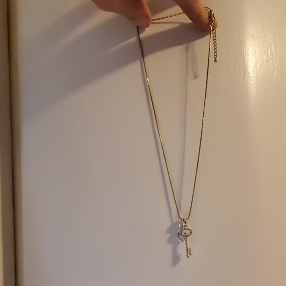 💚💚Heart and key necklace - Picture 3 of 3